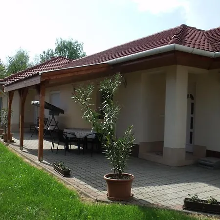 Agata Tiszafured